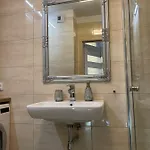 Apartment Garbary 100 Center Apartment, Free Parking, Self Check-in 24h