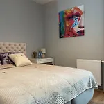 Apartment Garbary 100 Center Apartment, Free Parking, Self Check-in 24h Poznan