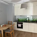Apartment Garbary 100 Center Apartment, Free Parking, Self Check-in 24h *