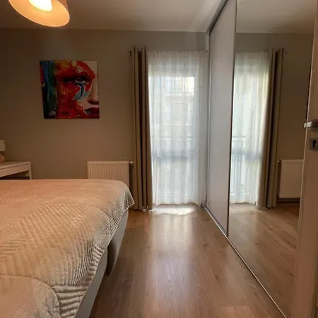 Garbary 100 Center Apartment, Free Parking, Self Check-in 24h Apartment Poznan