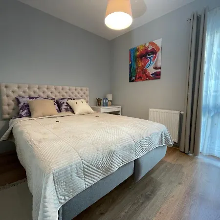 Garbary 100 Center Apartment, Free Parking, Self Check-in 24h Apartment Poznan