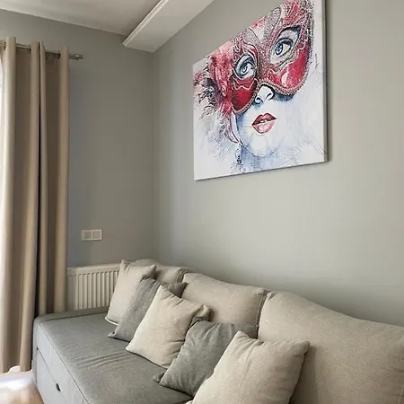 Apartment Garbary 100 Center Apartment, Free Parking, Self Check-in 24h Poznan