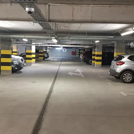 Garbary 100 Center Apartment, Free Parking, Self Check-in 24h Poznan