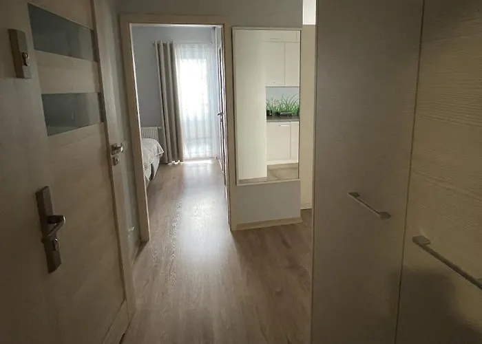 Apartment Garbary 100 Center Apartment, Free Parking, Self Check-in 24h *