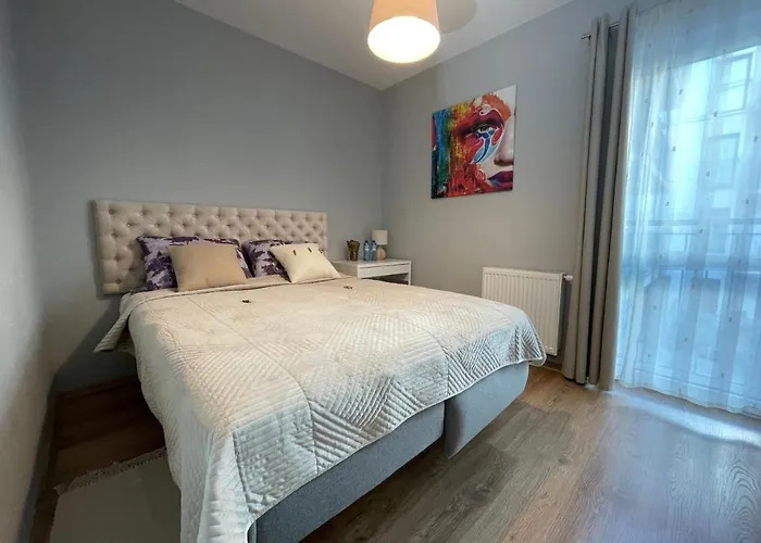 Garbary 100 Center Apartment, Free Parking, Self Check-in 24h Apartmán Poznaň