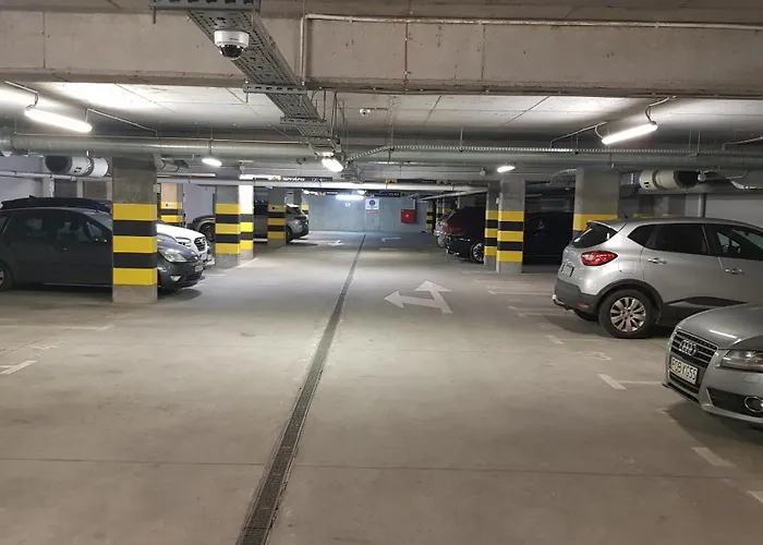 Garbary 100 Center Apartment, Free Parking, Self Check-in 24h Poznan